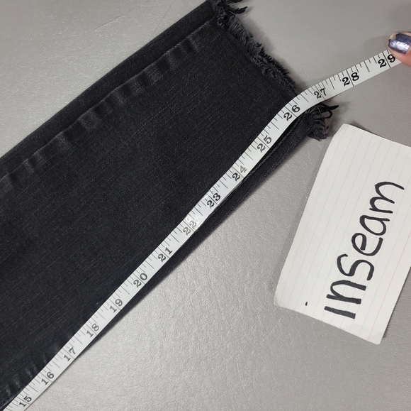 Aero high rise faded black ripped raw hem skinny jeans women's size 4 - Picture 10 of 11